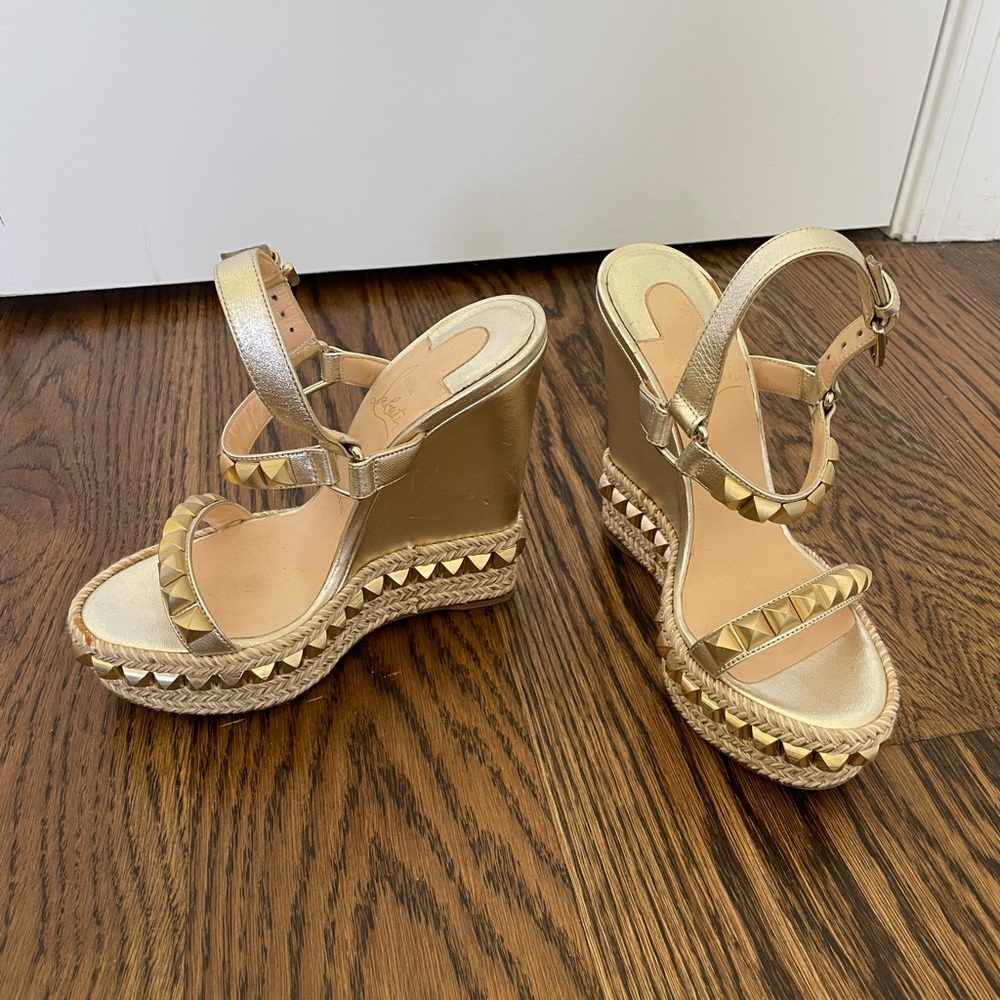 Christian Louboutin espadrille cataclou wedge gold platform size 35